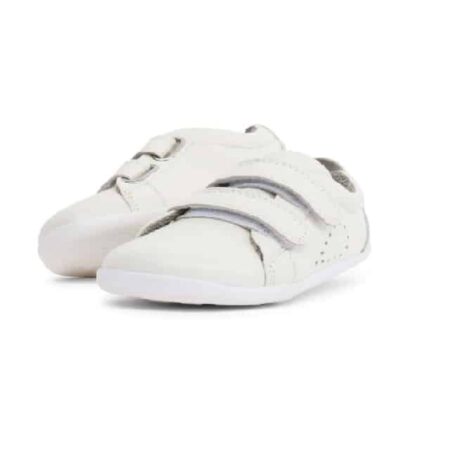 נעלי צעד ראשון אלגנטיות עם שתי רצועות סקוטש בצבע לבן צילום פרונטלי